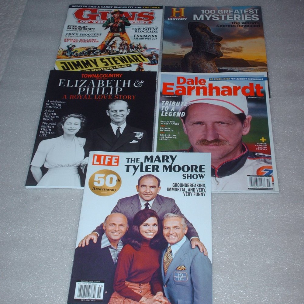 Lot of 5 Pop Culture magazines